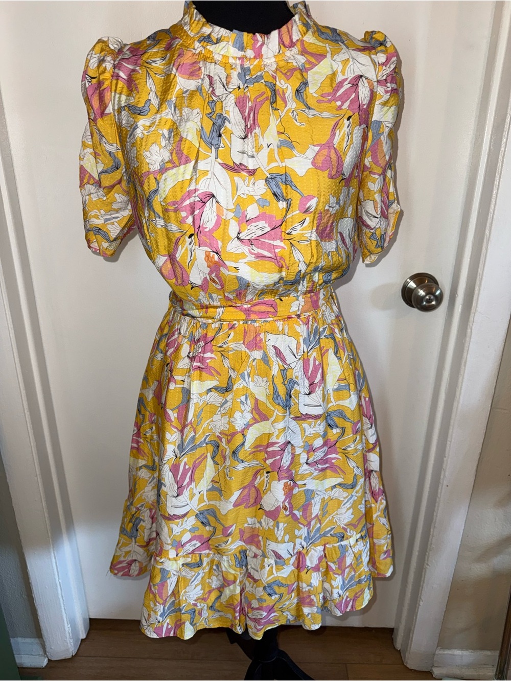 THML XS Mustard Floral Puff Sleeve Ruffle Neck Belted Midi Dress